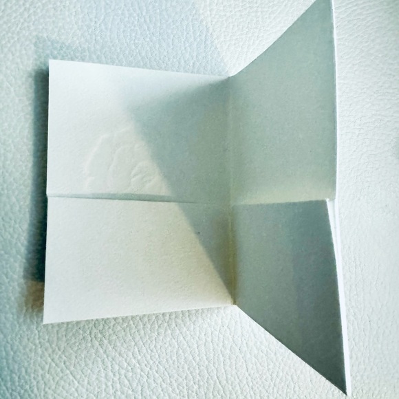 Chanel Receipt holders in camelia and black and an envelope - Picture 4 of 10